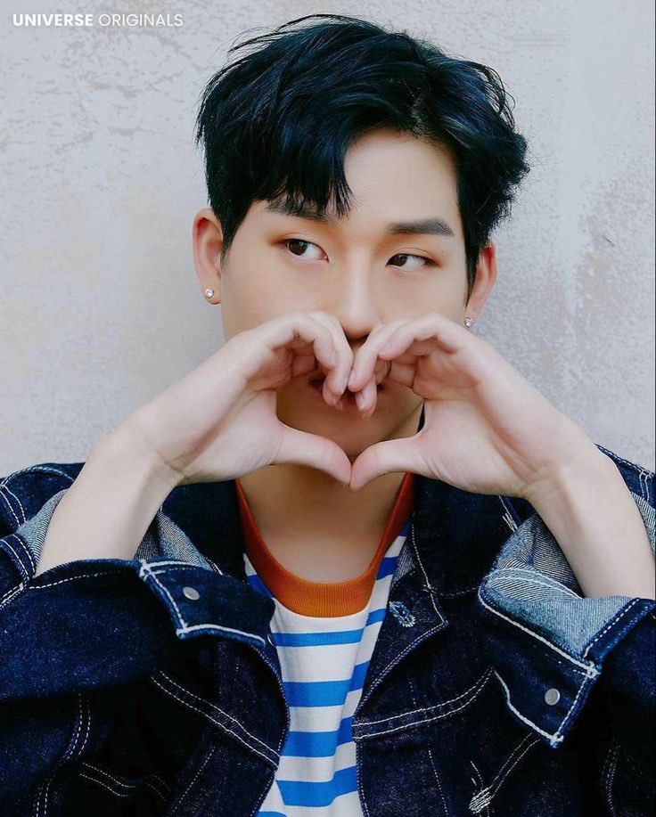 404CodeNinja404's tweet photo. Couldn’t let day 13 of #26DaysofMonbebe end without shouting out my man. Second member I knew (Shownu being 1st). I thought what a cutie and funny dude. First seen him on Weekly Idol (Idol Best) and Celeb Bros
Not realizing he was the all-arounder, ace of MX. My Joobee #Joosday https://t.co/QdnZxHaFEy