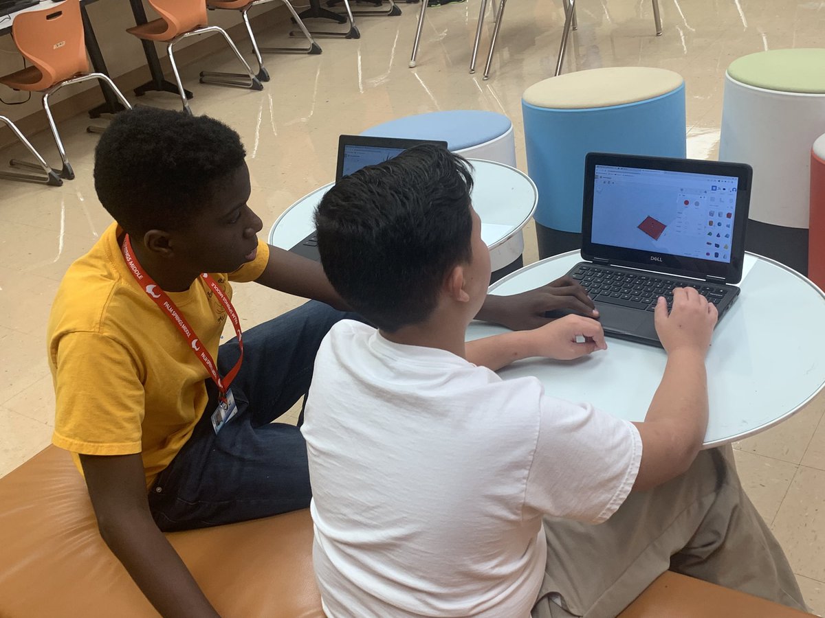 STEMagillPSMS's tweet photo. Our @palmspringsms #STEMrays are getting 3D printing underway!! Old students are giving tutorials to the new Adv students, so they can understand @tinkercad. And our 3D printer master is getting all our printers up and ready for the year! #STEM #TeachingOthers #Communication https://t.co/2gyEeoSBhM