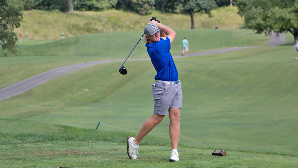 .<a href="/LPMcCormick23/">Logan McCormick</a> opened his collegiate career with a top-20 finish as <a href="/MSUEaglesMGolf/">MSU Men's Golf</a> concluded their first event of the 2022-23 season Tuesday.

The Eagles return to the course next week at the Grover Page Classic in Jackson, Tenn. 

Story: bit.ly/3S49vwK

#SoarHigher