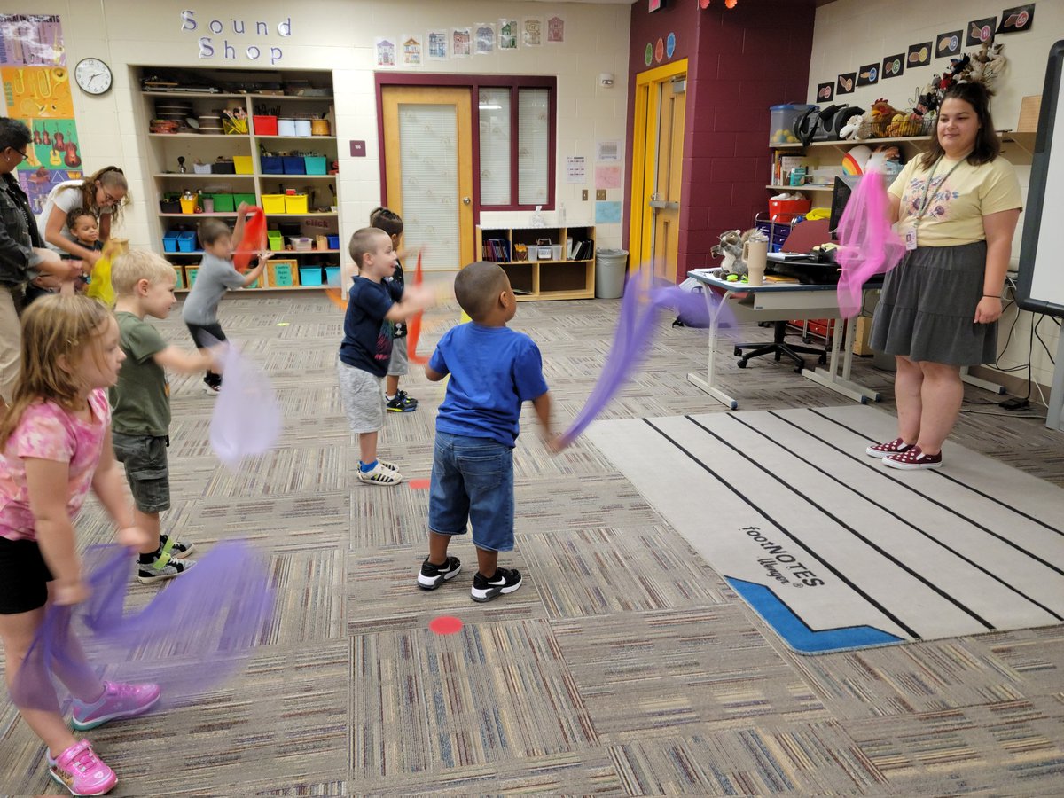 We love going to see Ms. Rishel for music every week!