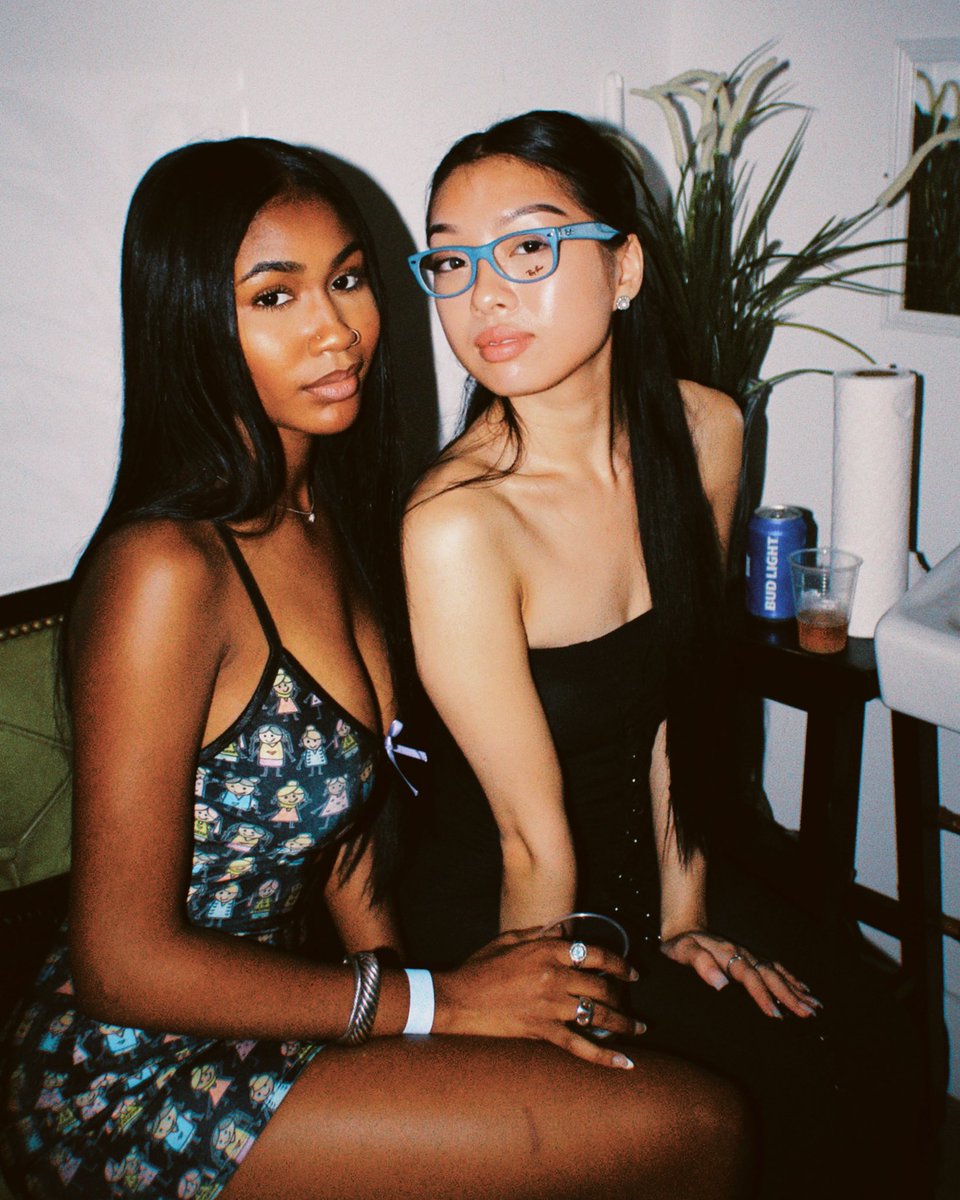 jalehjallow's tweet photo. 👯‍♀️ https://t.co/1Pd5pHVzFg