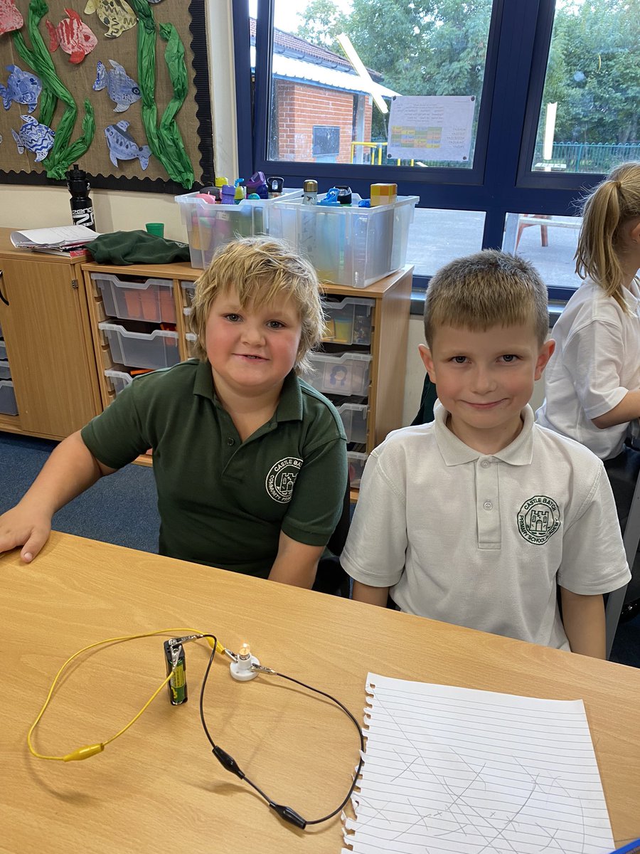 y3castlebatch's tweet photo. Launching into our new enquiry ‘How has electricity impacted our lives?’ After identifying how electricity reaches our school and how we use it, Y3 explored making simple circuits. Can you light the lamp? Y3 can! 😃💡@CBPSA_VP @CastleBatch @mrstayloryr5 https://t.co/jjkf6OENEY