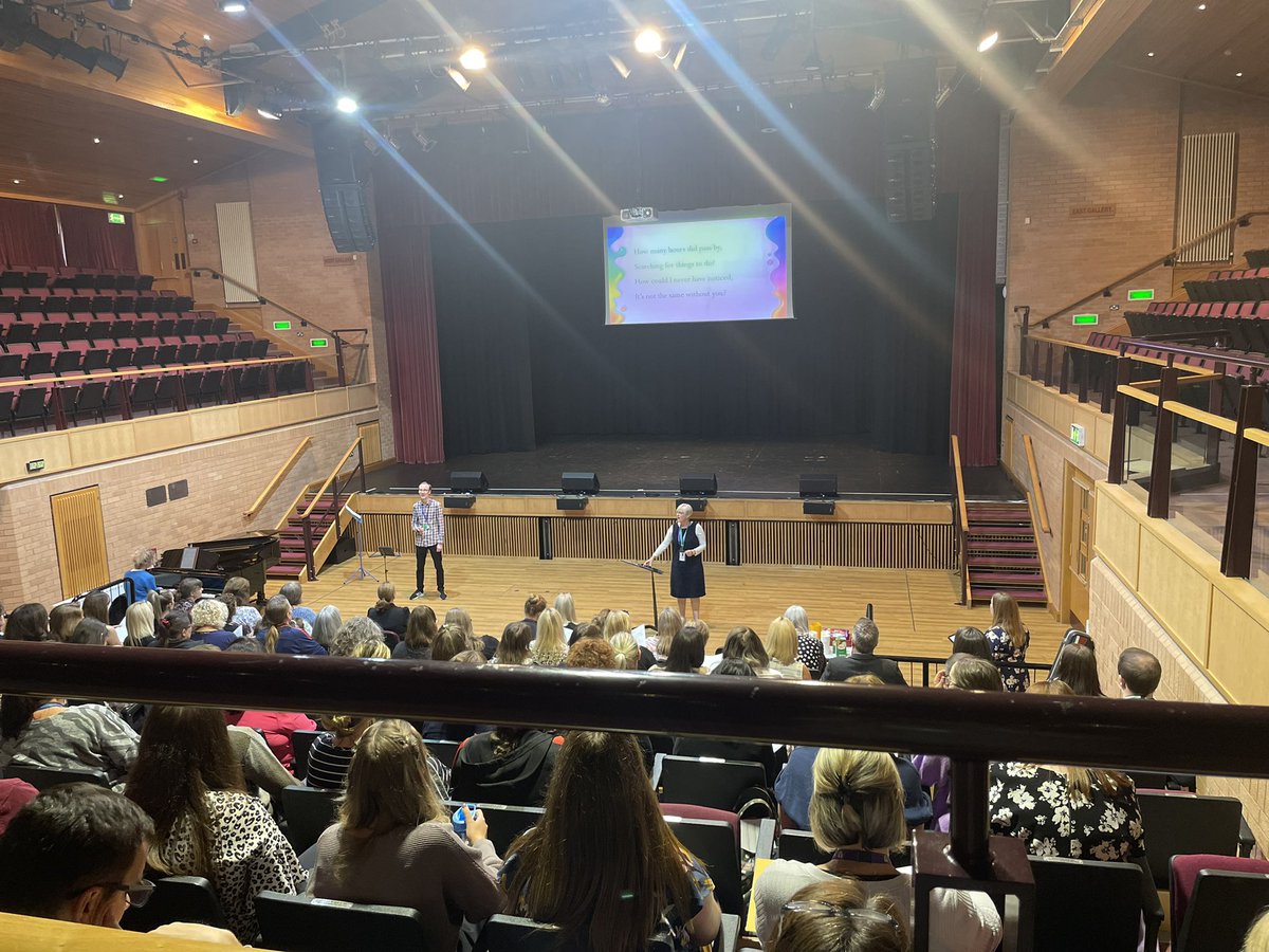 letsgosinglancs's tweet photo. What did you do today?
We saw nearly 100 teachers for our first training session!
We danced like monsters, howled like werewolves and partied at the carnival ๐๐บโฆ oh, and we did some AMAZING singing!
#lgs #letsgosing https://t.co/b639nn6SS6