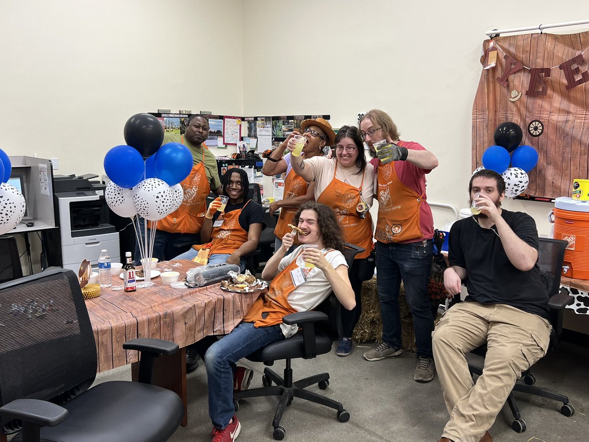 Thank you team for all the hard work you’ve put into safety the last 365 days! The 365 club isn’t easy to get into, but we did it! Super proud of each of you!