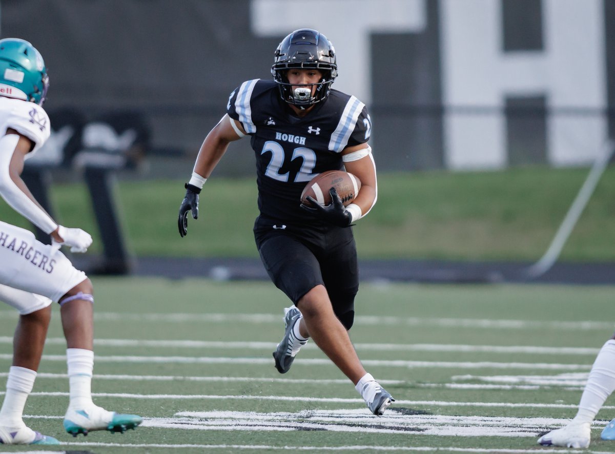 Jycen gets his first varsity TD last week!  Very proud of you son! <a href="/JycenA/">Jycen Anciso</a> <a href="/NextLevelElite1/">Next Level Elite</a> <a href="/KamiHewitAnciso/">Kami Anciso</a>
