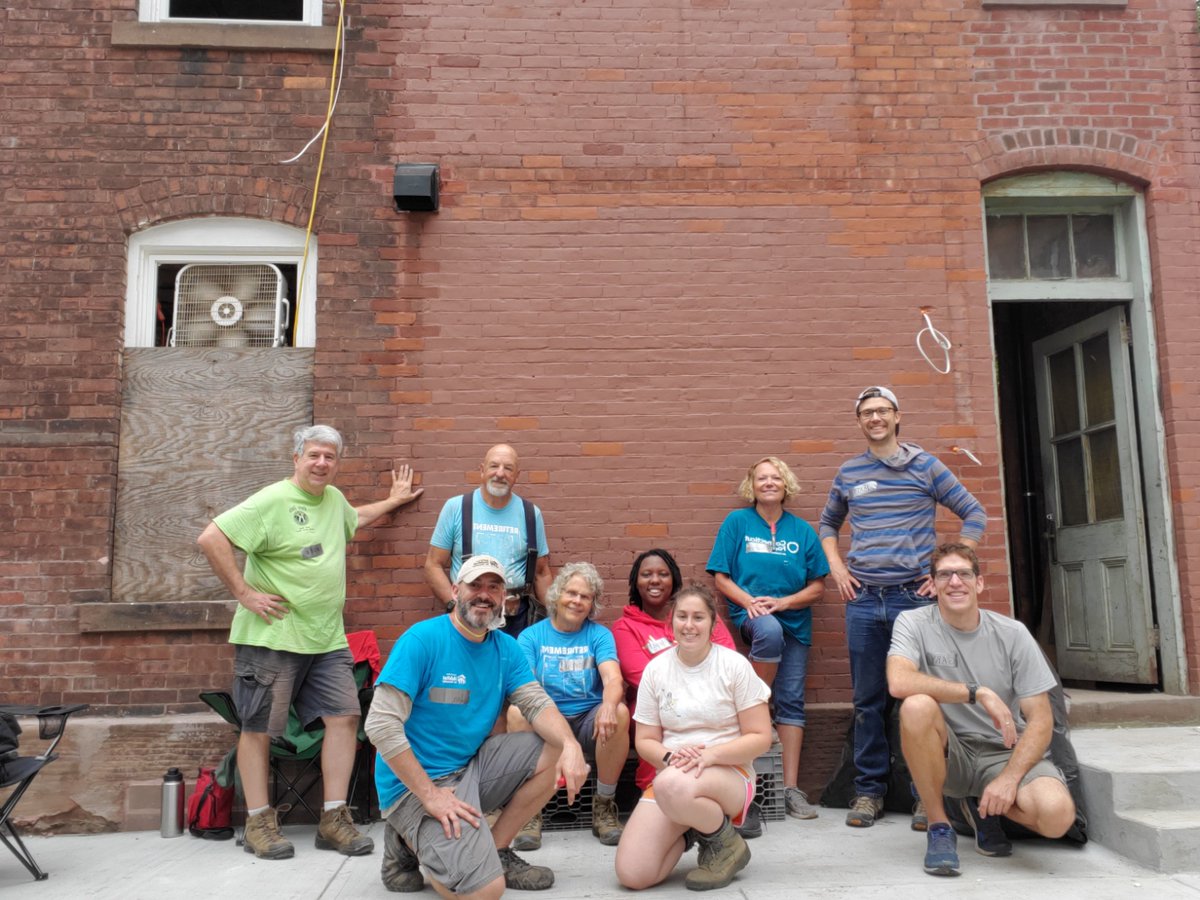 Habitat_NCC's tweet photo. There are many ways to #volunteer with #Habitat, and thanks to these two groups who recently participated in a #PublicBuildDay, the Capitol Ave home is closer to completion.
#hfhncct #buildingcommunities #giveback #Hartford #militaryhome #veteranhome https://t.co/kjHM5jxR2f