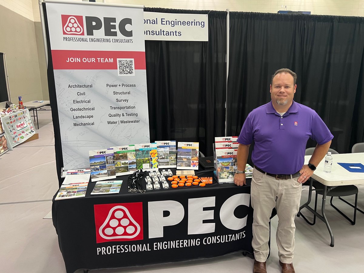 PECEngineers's tweet image. Our team headed out to South Dakota School of Mines and Technology to meet with students, and share the exciting career opportunities at PEC. Be sure to stop by and meet municipal project manager, Alex Darby, and grab some #PEC swag! #SouthDakotaMines  #SuccessEngineered