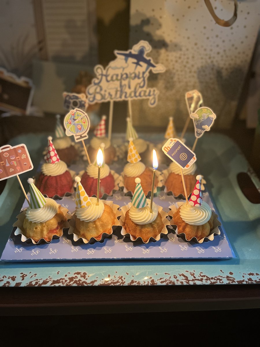 ExcelAdAgency's tweet photo. 🥳Happy birthday 🥳 to the Ad Guru! Our fearless leader! The one and only, Clover🍀!! https://t.co/LZKT3a993l