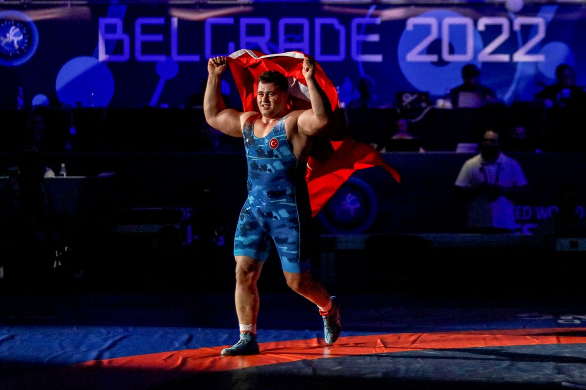 Rıza Kayaalp yine tarih yazdı 🇹🇷
Dünya Güreş Şampiyonası 130 kilo finalinde rakibini yenerek 5. kez altın madalyanın sahibi olan ülkemizin gururu sporcumuz Rıza Kayaalp’i yürekten kutluyorum. Tebrikler şampiyon👏👏