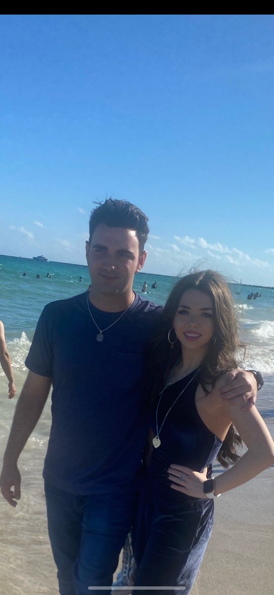 PatrickMarcus37's tweet photo. 16 Today 🎂Happy birthday to the best little sister in the world love u Charisma https://t.co/w5ZwvIrFal