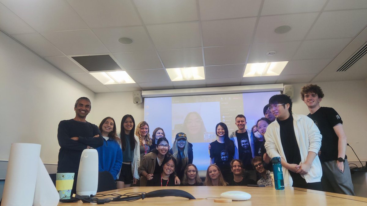 PawarLab's tweet photo. Another year of teaching a motivated and talented bunch of young quantitative biologists on the CMEE Masters program @GMaceCentre @imperialcollege has ended! 

Well done, 8th batch!!!!

And thanks, @JRosindell for being such a good pawdner in crime! 

https://t.co/jib03hg7gl https://t.co/kUPLXXjAjG
