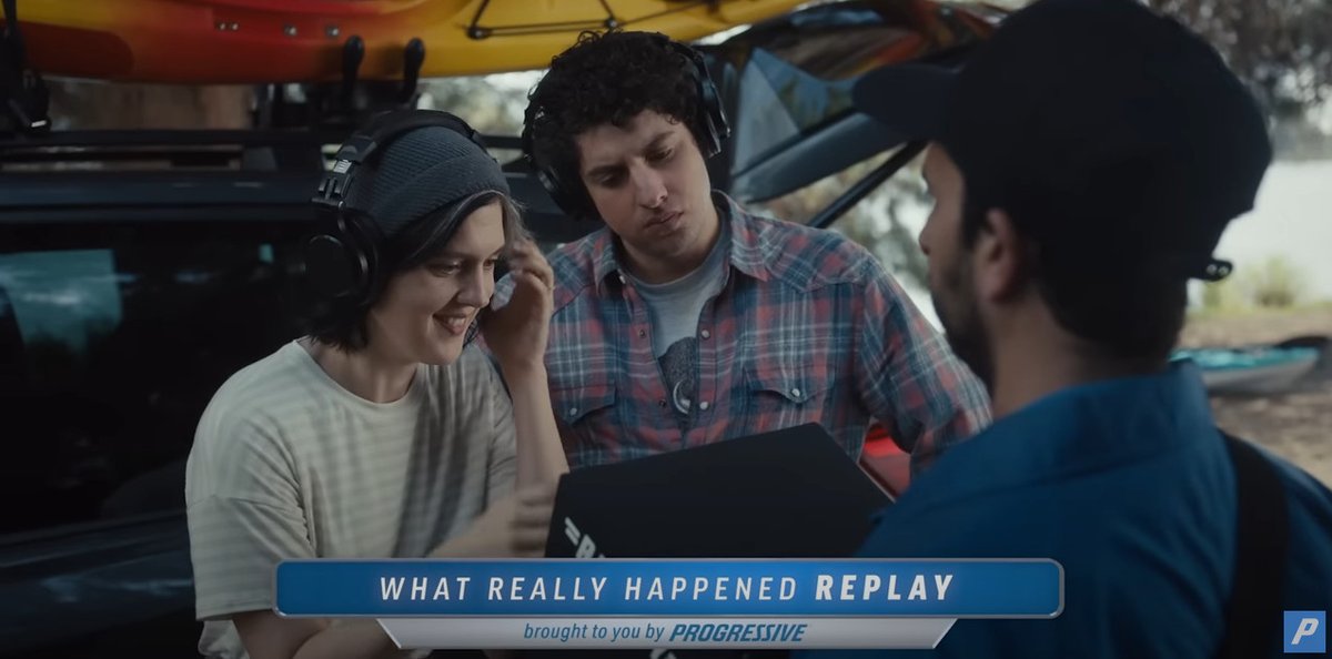 ItsMattLawson's tweet photo. I'm so fucking sure this couple watches football https://t.co/Gf4Xp6WbO3