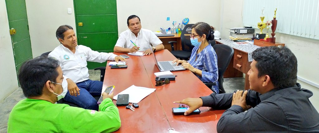 GERFORLoreto's tweet photo. Especialistas de la GERFOR vienen desarrollando una reunión con los representantes del Programa Bosques del MINAM, para realizar trabajos articulados en beneficio de los usuarios del bosque. https://t.co/sx8tP0CIwA