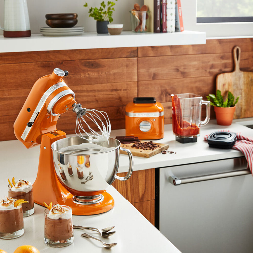 GilesElectrical's tweet photo. Colour of the Year collection from #KitchenAid 🌈

In 2020 we saw Kyoto Glow...
then 2021 it was Honey...
and 2022 brought us Beetroot!

https://t.co/tgvILDg4YL

#colouroftheyear #195standmixer #k400blender #collections #colourfulkitchen #foodprep #interiordesign #homebaking https://t.co/3kExabb9ND