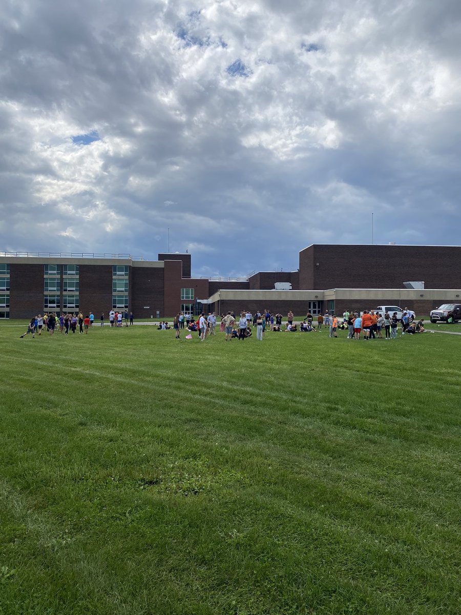 Lewiston-Porter MS tweet media