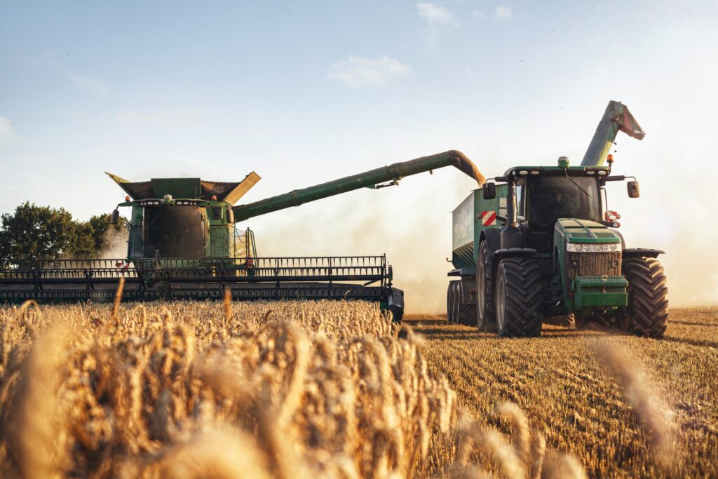 CopeSeeds's tweet photo. We're always looking for new Organic and Conventional seed growers. You'll need: 

✔️ 15 acres
✔️ Clean land
✔️ Drying facilities
✔️ Adequate storage

We offer attractive premiums and invaluable advice 🌾 

Head to our website: https://t.co/pfOC50bMlE

#copeseeds #seedgrowers https://t.co/npe0MoNCFJ