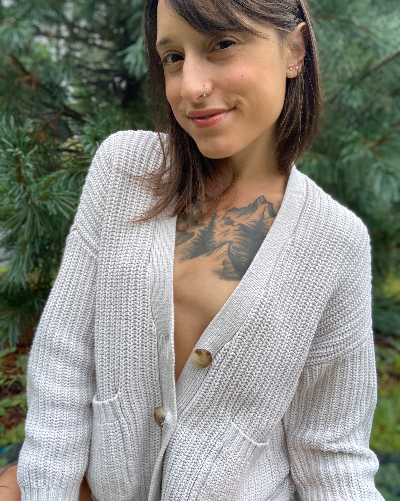 Rachel Olivia on Twitter: "Almost sweater weather! I can’t wait for