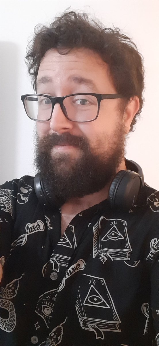 「Love this spoopy loud shirt I got from m」|Aaron Schmitのイラスト