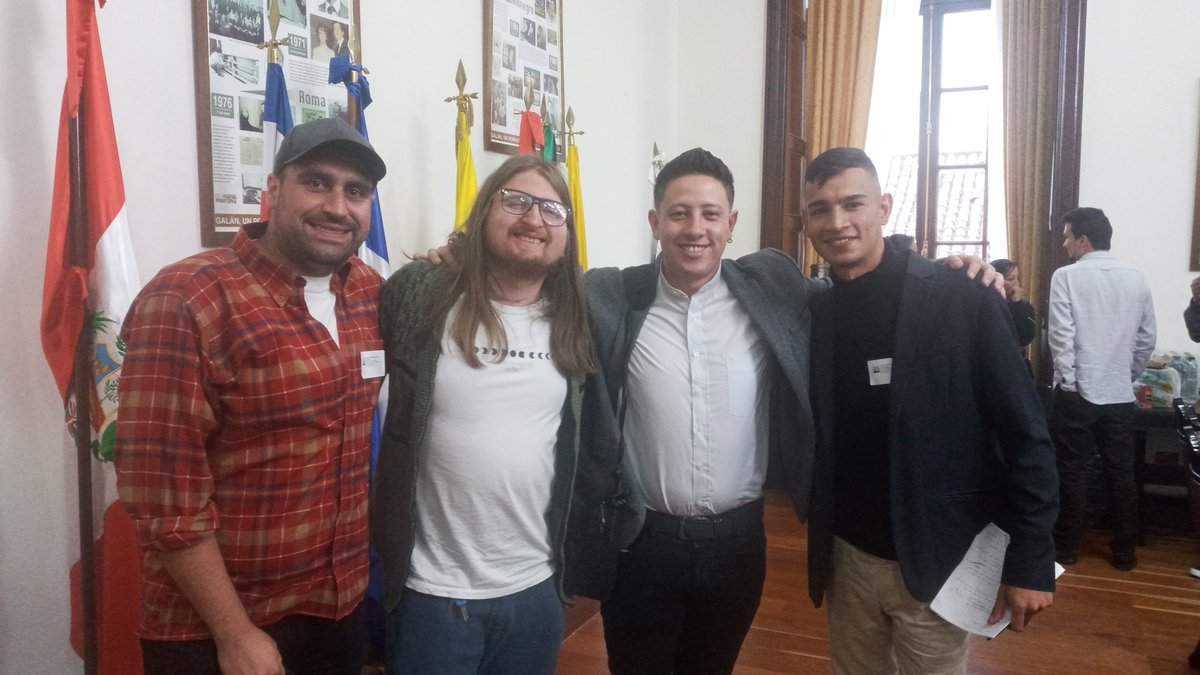 Felicitaciones compañero Jorge Huertas @Koshka_Georgy quien estará representando a la Juventud Humana, en la mesa interpartidista Nacional.
<a href="/alexandravasoch/">Alexandra Vásquez</a> <a href="/HeinerGaitan/">Heiner Gaitán Parra</a> <a href="/yeisoncajamarca/">Yeisson Sua Cajamarca Zapata</a> <a href="/JH_Cundinamarca/">Juventud Humana Cundinamarca</a> <a href="/Juventud_Humana/">juventud Humana San Vicente</a> @Koshka_Georgy <a href="/humana_juventud/">Juventud Humana Internacional</a> @MoisesAlvaro_