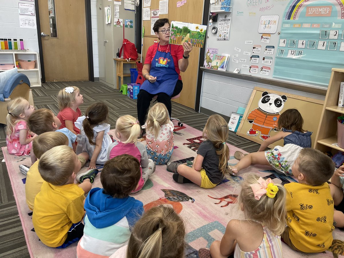Today Mrs. Sullivan, our school librarian, came to read to us about plant life cycles to help “grow” our apple orchard unit! <a href="/CCLSChargers/">CCLS - St. Louis</a>