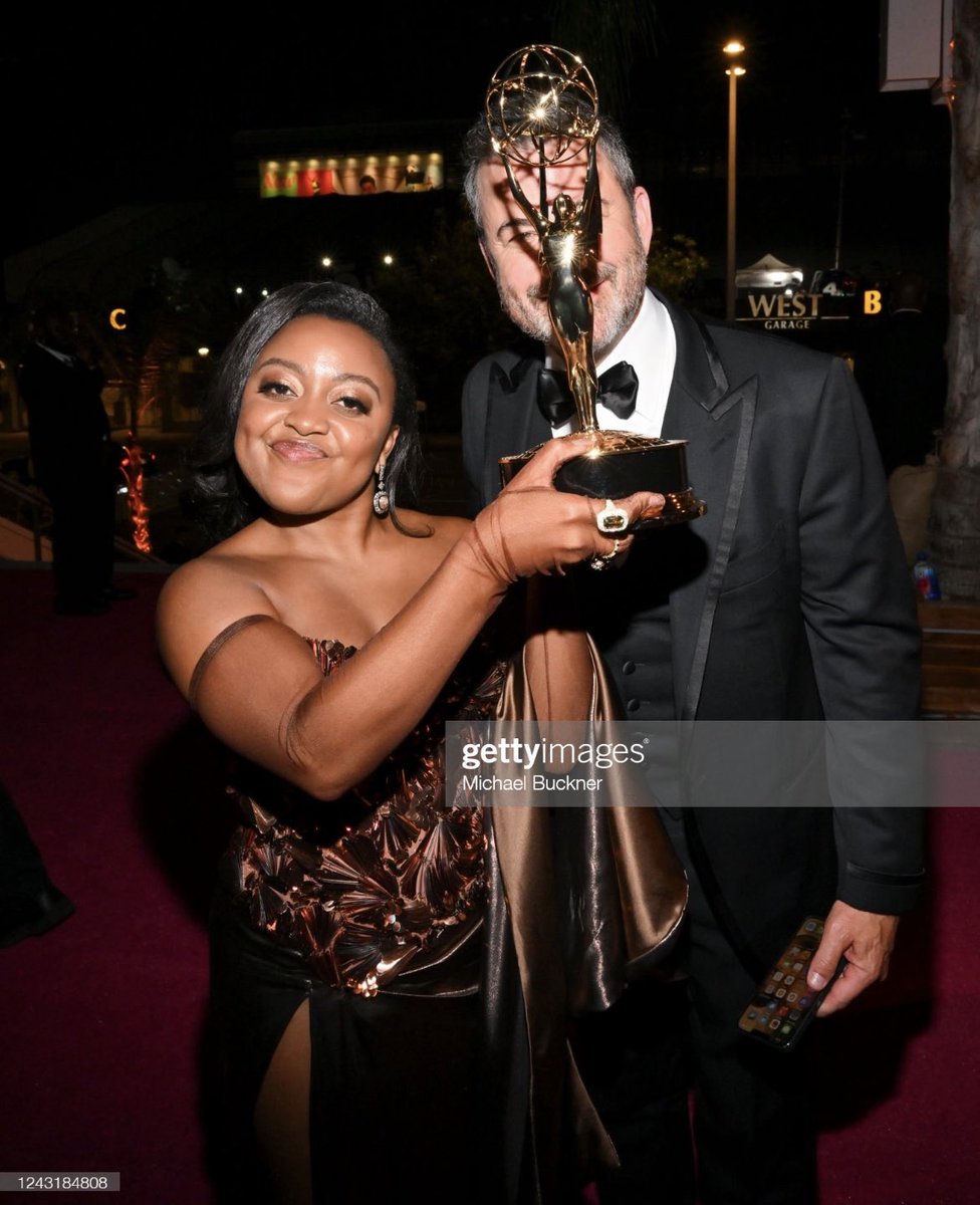 MediumSizeMeech's tweet photo. Emmy Winner Quinta Brunson said “let’s see how YOU like it!” https://t.co/JsWZrKgs3A