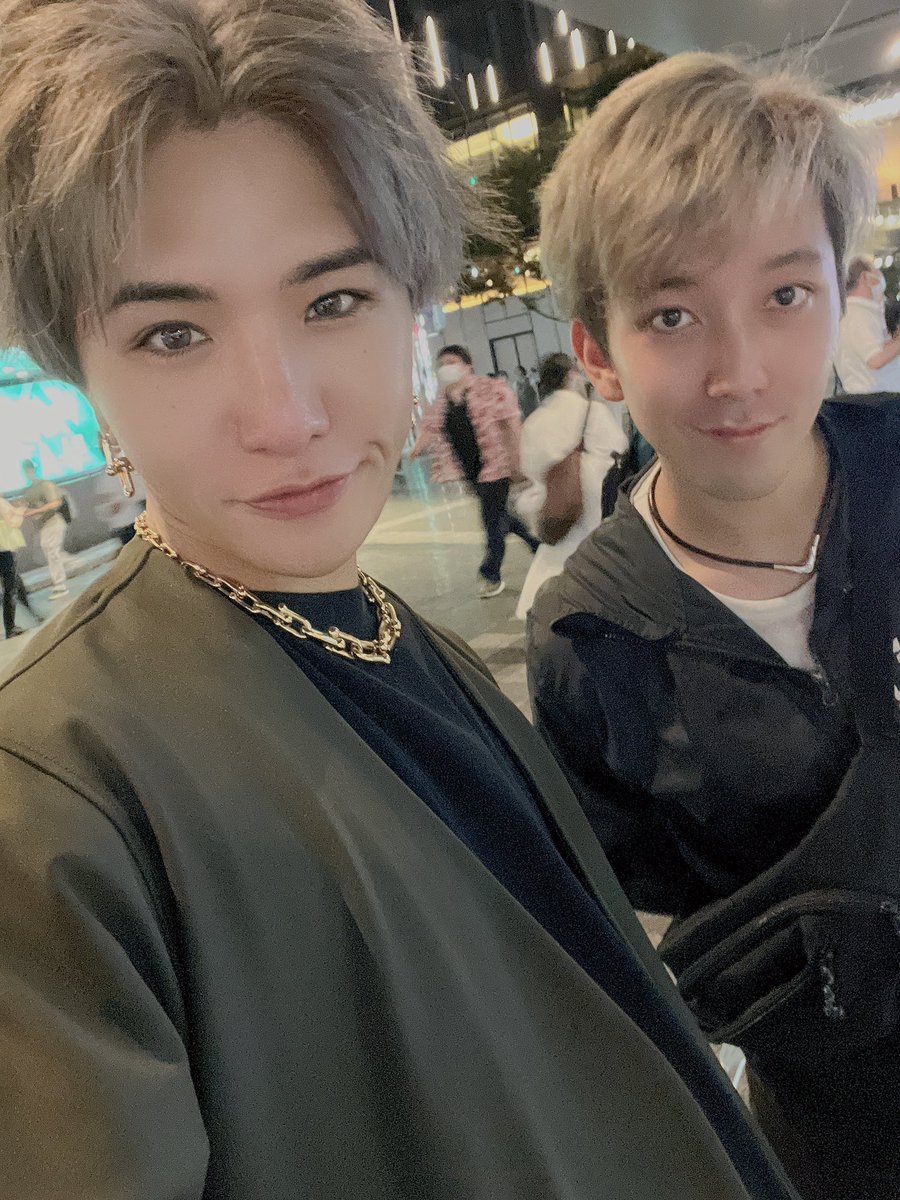 kenta_0305_'s tweet photo. 京都からNEOUNIONライバーのゆうちょが会いにきたので2日間色んな話をした!
これからが楽しみやな!
刺激もらったぜありがとう!
#職業ライバー
#無料コンサル
#17ライブ
#イチナナ
#vtuber
#ぽこちゃ
#pococha
#live
#liver
#ライバー
#公式ライバー
#neounion
#ネオユニオン
#歌ライバー https://t.co/kBm00LbWp8