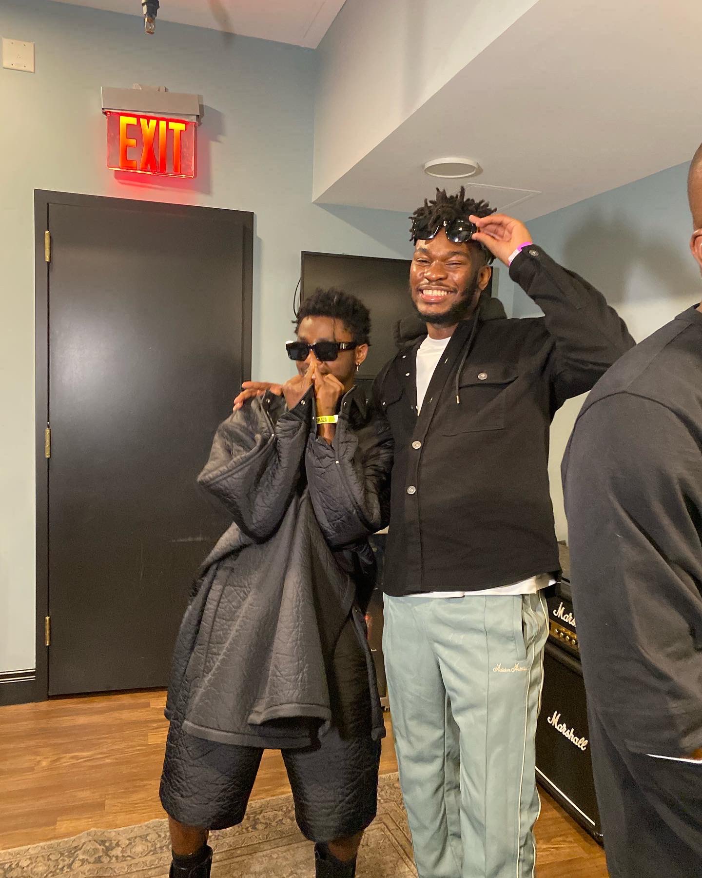 michael-mooning-on-twitter-nikolateslairbx-dream-smooches-rich