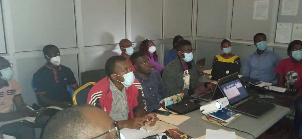 cedbcam_ri's tweet photo. Day 2 of our workshop on #researchskills and applied #molecularbiology.
Today, we have some practical session on data analysis using #Epiinfo and lab session on #culture, #bacterialidentification and #pipetting. https://t.co/mHtW1JjCtD