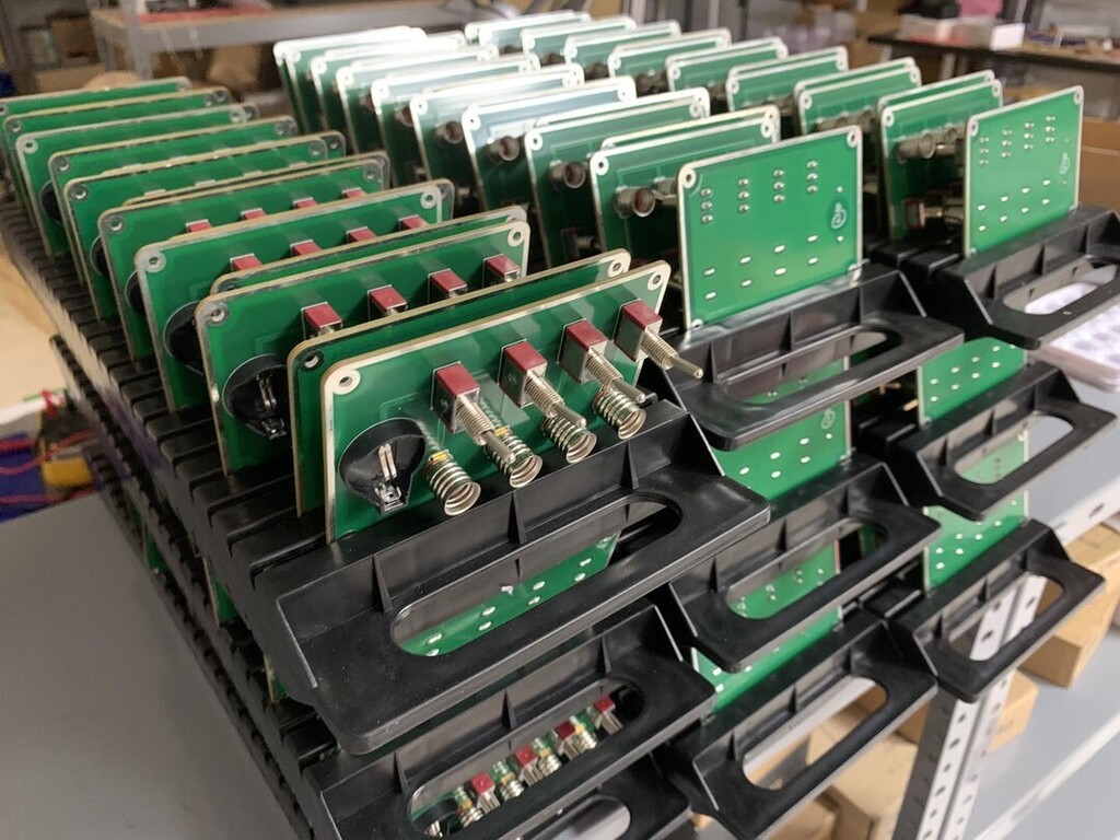 IDEAA_Lab's tweet image. Each Switch Board is assembled, programmed, tested and cleaned one by one.
Full of LOVE in every board ❤️💛💚💙
#switchboard #pcb #assembly #electronic #magic #pcba #ideaalab