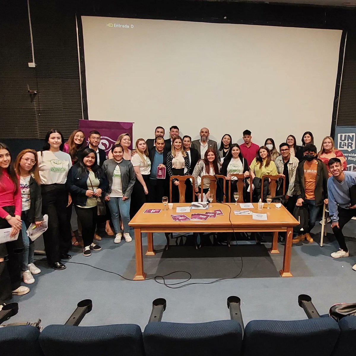 OVIDELAR's tweet photo. 📍 En el día de ayer el equipo interdisciplinario del Observatorio de la Víctima realizó una charla informativa, sobre las funciones de la institución, su rol en la sociedad, y objetivos que lleva a adelante. 

Gracias por participar!
@Florelop 
@Pizarro7Yessica 
@unlaroficial https://t.co/Sou6XbLkKp
