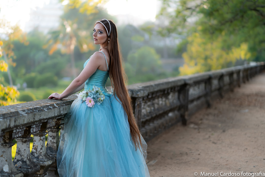 diana_therose's tweet photo. #Model: #DianaRosa
#Photography: #ManuelCardoso
Production: #AnaLuarVaz
MUA: #BeatrizVaz

#princesscore #ballgown #princessgown #romantic #romanticcore #royalcore #bluegown #portugueserapunzel #rapunzel #modeling #beauty #portrait #beautiful #verylonghair #queen #princess https://t.co/G0EEDUr3QV