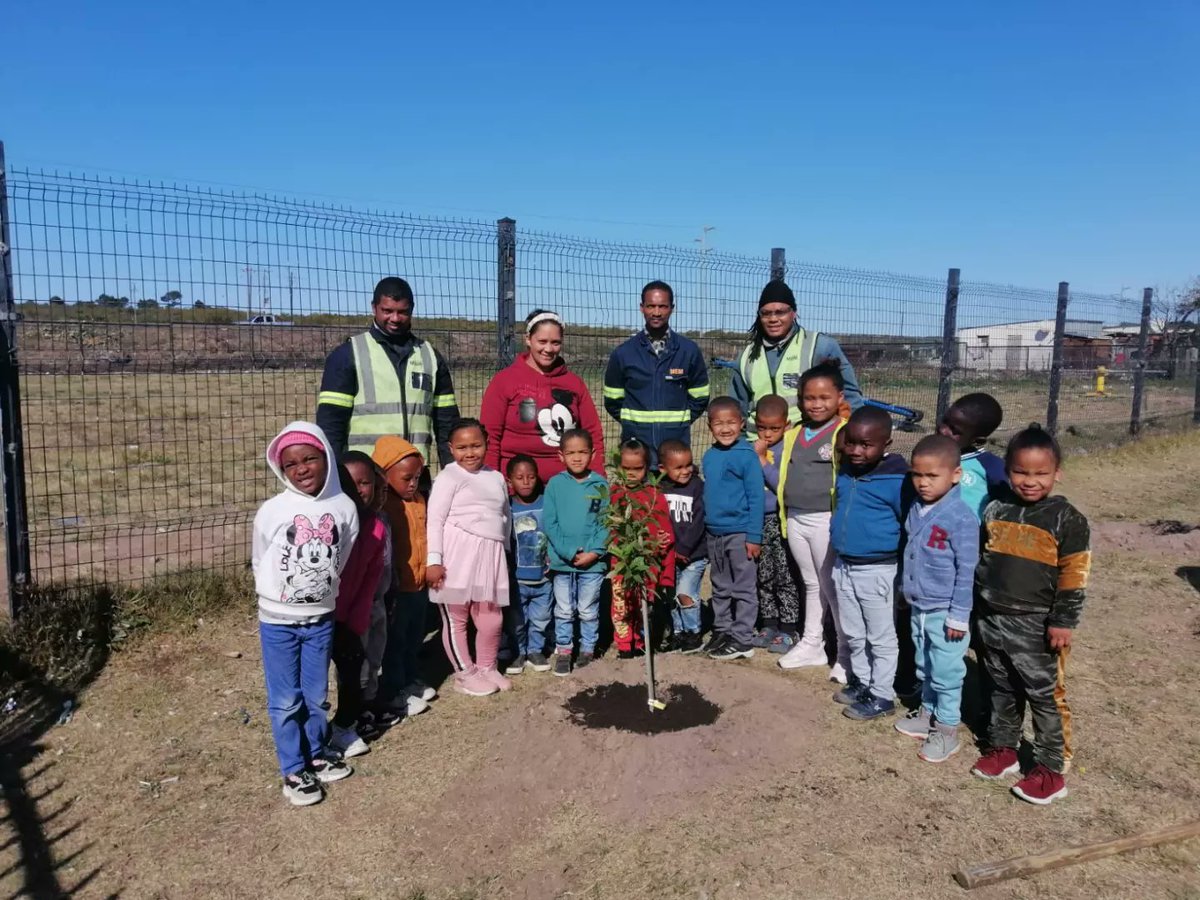 Mayor Dirk Kotze tweet media