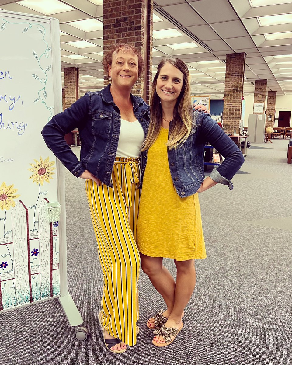 stuartscience's tweet photo. When you work together, you start dressing alike! #twinning #twinningtuesday @sfccmo @dkmiller04 https://t.co/LsrRIZX87I