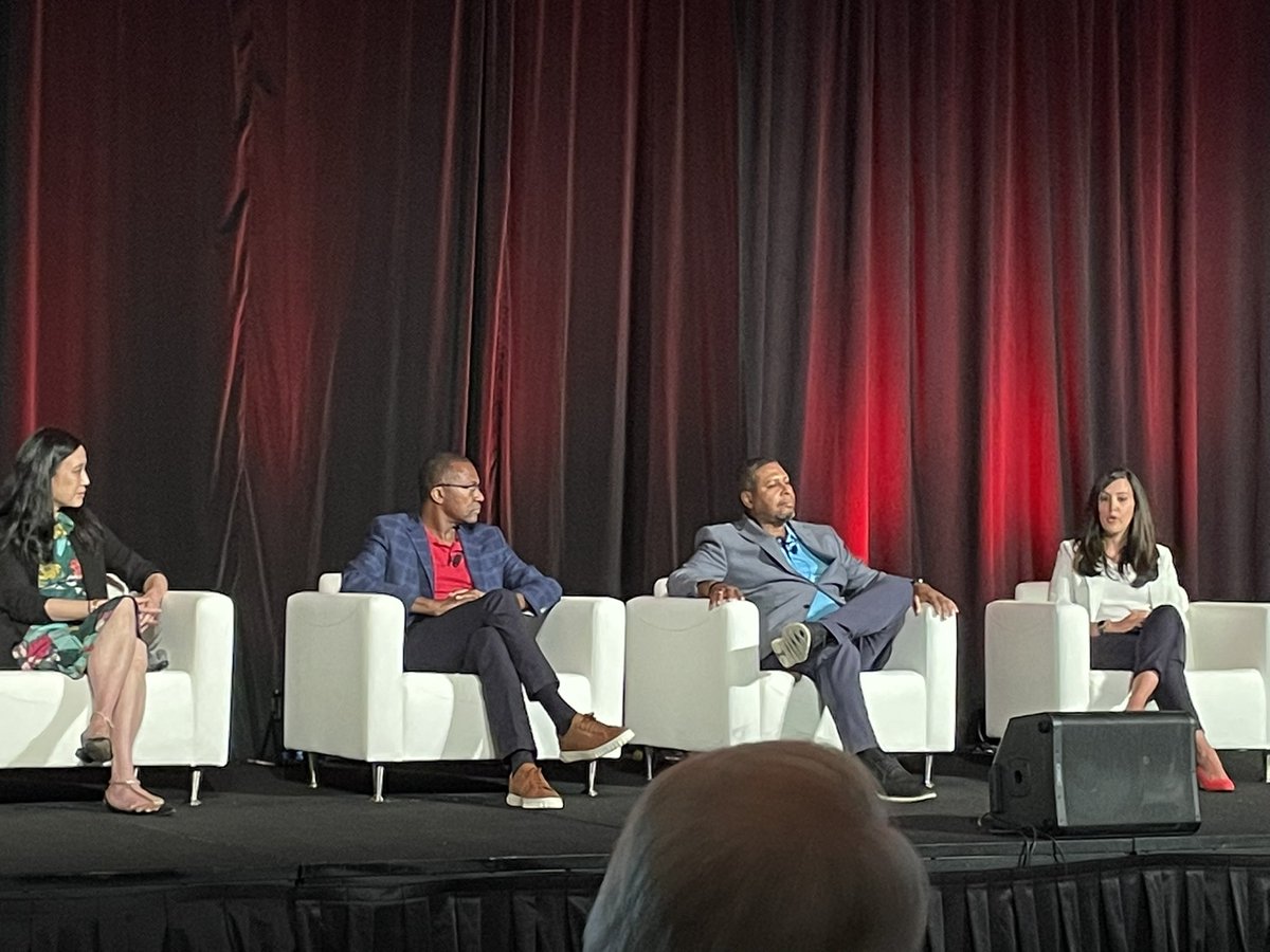 Incredible panel at #aharesearchacademy on creating and maximizing diversity, including @FaRodriguezMD & @EldrinL speaking about formative roles of @UofPenn & @PennMedicine on their career development. #PennProud