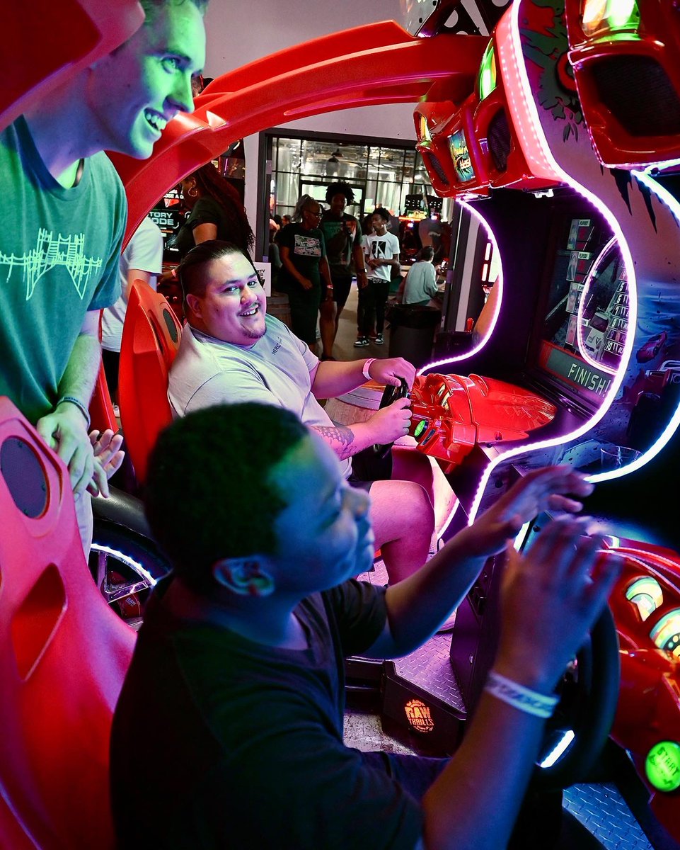 mercystreet_'s tweet photo. Had a great time with some mentors and mentees this weekend at @cidercade_dallas ! We were able to enjoy fun games, fellowship, and football. It just doesn’t get better than that! #mercystreet #mentoring #cidercade #westdallas #southdallas https://t.co/1CWP6Jf60h