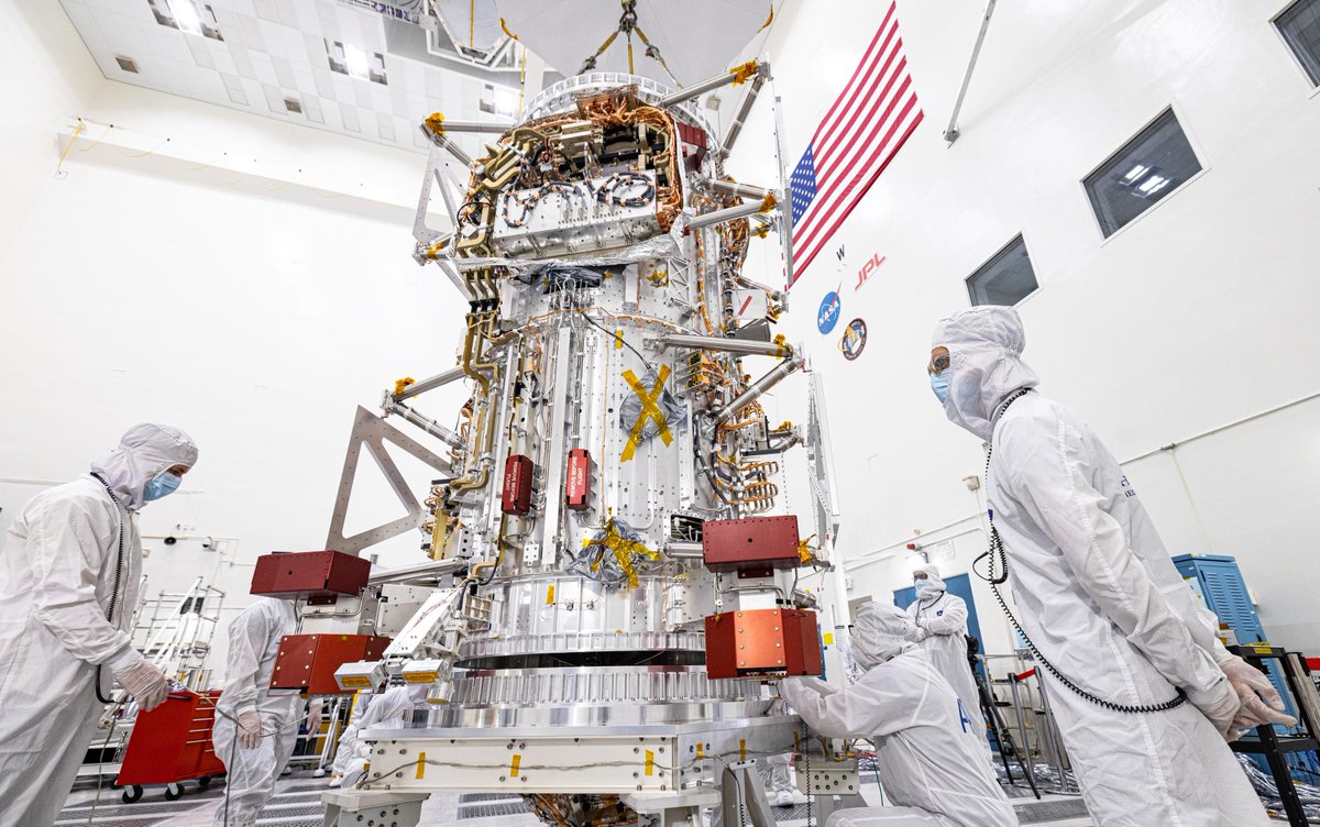 NASA's tweet photo. 🚨 LIVE NOW: See the @EuropaClipper spacecraft under construction in its @NASAJPL clean room and ask questions in the moderated chat.
 
Come back Tuesdays at 1pm and 6pm ET (17:00 &amp; 22:00 UTC) for another 30-minute chat session with the team: https://t.co/Ti1h3P6Ljd https://t.co/ScZTUxQHHK