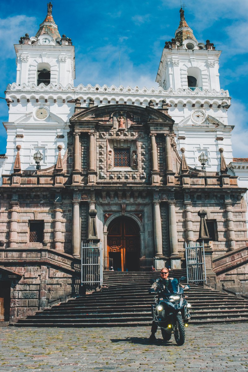 ⛪Create unique memories in #Quito⛪
Walk the corridors of the largest #convent in all of #America and be fascinated by the selection of #archaeological pieces from the pre-Columbian era
Book your #experience now!
bit.ly/3ykro25