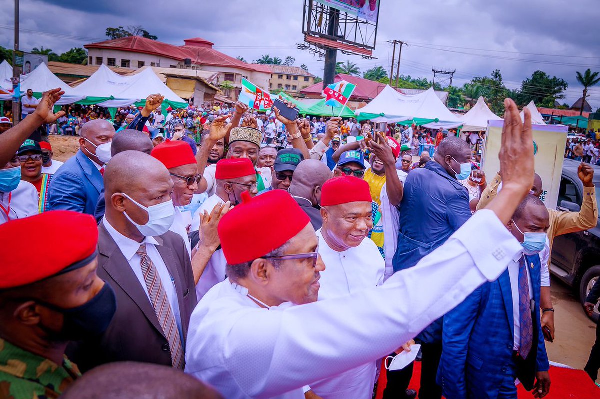 DavidsOffor's tweet photo. Jpegs from today's Presidential visit to Imo state by President Buhari to commission signature projects of Gov Hope Uzodimma @Hope_Uzodimma1
Owerri -Okigwe, Owerri -Orlu roads etc
#PMBinImo #HopeatWork https://t.co/6rayOvJh0p