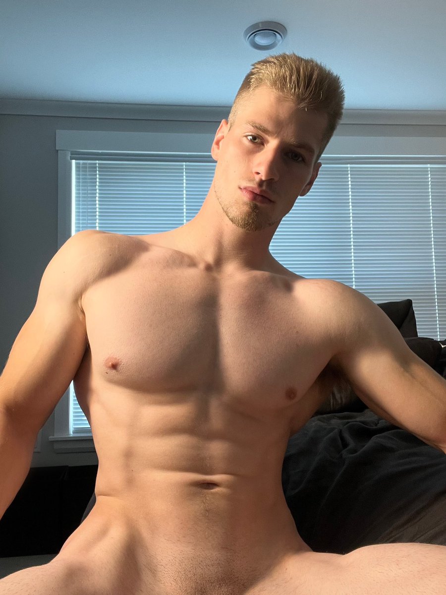 Patdaddy691's tweet photo. Cardio at my house after the gym 🤤 #cardio #fitness https://t.co/2UMCR0WCkO