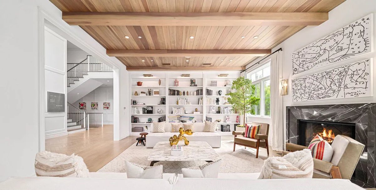 Levon824's tweet photo. Russell Westbrook lists his LA home for $29,995,000. 

He bought the nearly 13,500-square-foot Brentwood house for $19,750,000 million in 2018, per @WSJRealEstate. 

This could be a non-story, but worth noting that Westbrook has sold and purchased homes in Los Angeles before. https://t.co/fVSbCBDCej
