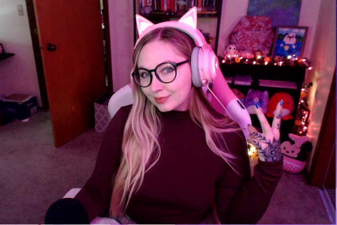 thenikkishoww's tweet photo. ✧･ﾟ live now continuing my disney playthrough- come hang with me?  https://t.co/DV85K0Lv7G

#DisneyDreamlightValley #twitch https://t.co/IeLlvcUUw1