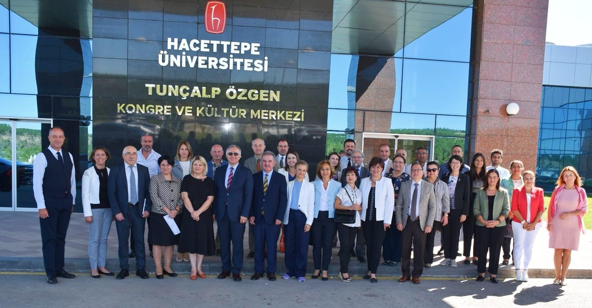 KaliteKomisyonu's tweet photo. Dönüşen Dünyada Liderlik Çalıştayı,KOSTÜ Rektörü Prof.Dr.Muzaffer Elmas,Sakarya Üniversitesi Kalite Koordinatörü Dr.Öğr.Üyesi Tuba Canvar Kahveci ve YÖKAK Akademik Danışmanı Doç.Dr.Salih Bardakçı'nın katkılarıyla 13 Eylül 2022'de Tunçalp Özgen Kongre ve Kültür Merkezinde yapıldı. https://t.co/HJnpiLPaQE