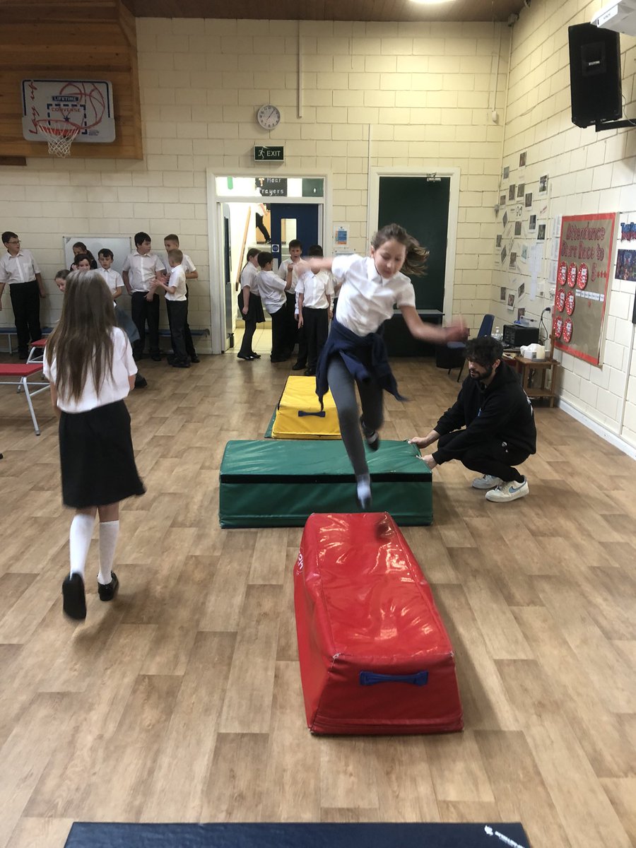 ASALeavers23's tweet photo. A fun 20 minutes spent this afternoon at our parkour taster session. @ASA_Primary_PE https://t.co/SAnjhFbXmg