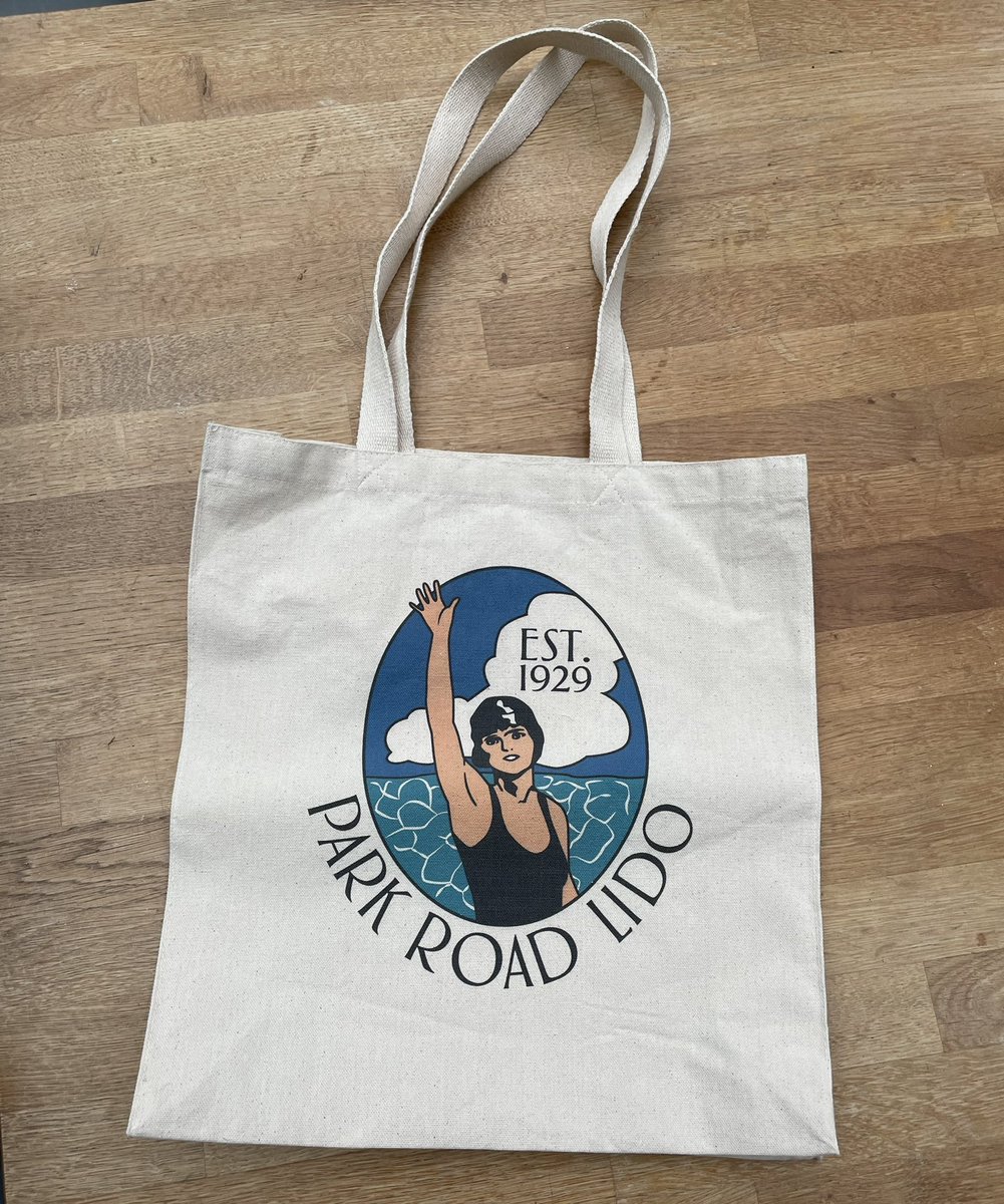 ParkRoadLido's tweet photo. Announcing our lovely new tote bag - good quality thick cotton, spacious (with a gusset!) - £10 each. Profits to be re-invested towards our objective of promoting &amp; improving the lido. Contact: ParkRoadLUG@gmail.com for further details. https://t.co/Wra36DNCst