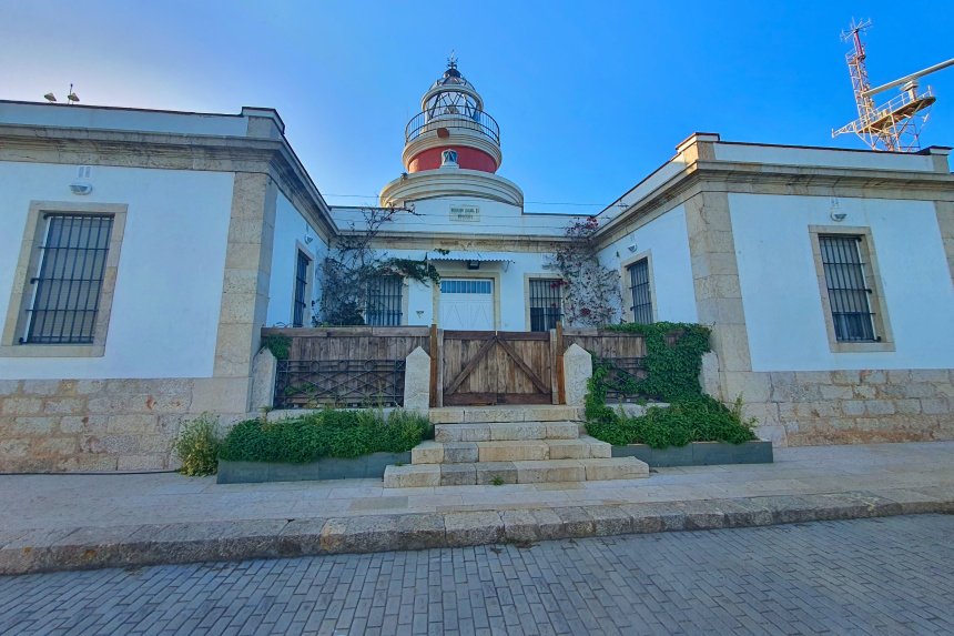mapaymochila_'s tweet photo. 📢🆕 ¿Has recorrido el Camino de Ronda en #Salou? Sin duda es una de las actividades más interesantes que puedes realizar en la localidad mientras disfrutas de sus preciosas calas. Ven a descubrirlo
https://t.co/YLLqddkiJo
#bcntb9 #insalou2022
@visitsalou @bcnTB https://t.co/S5PITD4V8t