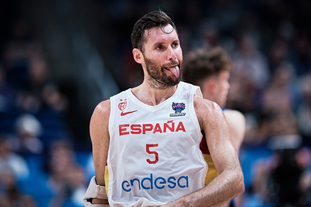Tsaltas46's tweet photo. Rudy Fernandez: The definition of winner! #ESPFIN #EuroBasket https://t.co/VlSS0hNWWA