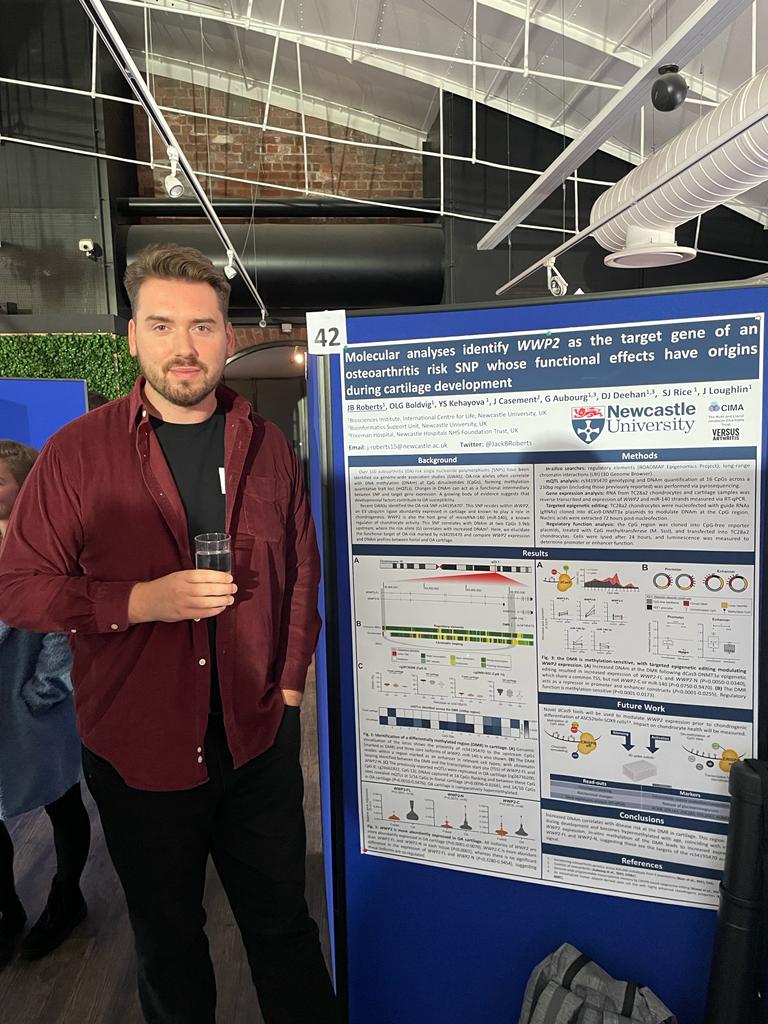 Brilliant first day of the autumn #BSMB meeting organised by @BlandineP84 in Liverpool. Lots of great science and so good to see everyone in person again! 🙂 Great posters by the #SRG @IGM_Skeletal, well done everyone! @marc_vlad24 @FrancescaJBrito @racheldpearson1 @JackBRoberts