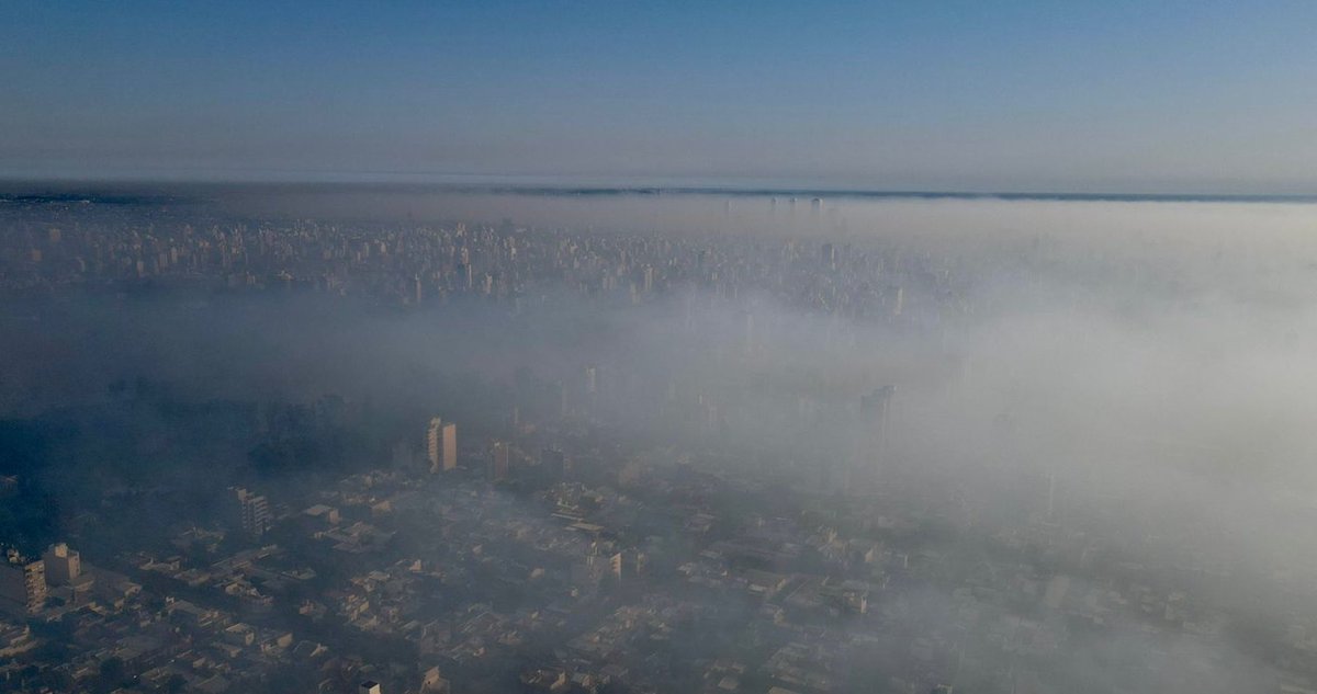 fangelini's tweet photo. EL GOBIERNO NACIONAL ES CULPABLE DEL HUMO QUE INVADE A ROSARIO...

...porque destruyó el sistema de emergencias que instaló la administración de Mauricio Macri junto con Patricia Bullrich y hoy, quien debe ejercer el control para que no ocurran incendios carece de herramientas 👇🏻 https://t.co/HWu7DvSLkz