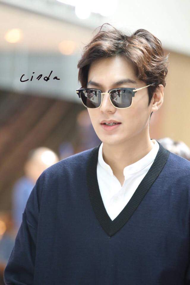 sevennyLMH's tweet photo. [2016.09.11] Incheon Airport Heading to Spain
#LeeMinHo @ActorLeeMinHo #이민호 https://t.co/A0rGJXYFu0