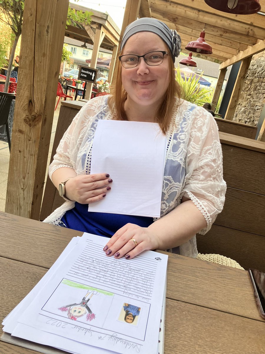 Discovery_Hyde's tweet image. Hey Year 3, @MrsJParkinson Mrs Wong loves your letters! She hasn’t stopped giggling and is now ordering @tompalmerauthor Game Changer to read whilst she is at home! 

BTW: Mrs Wong is a @ManCity fan who likes roast dinners and her favourite art is colouring!  #lotsofquestions 💙